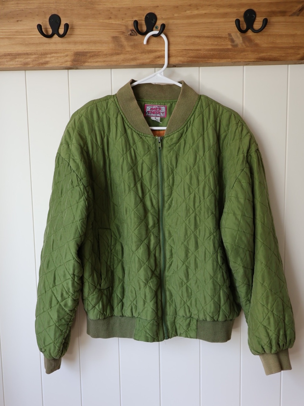 Vintage Silk Quilted Olive Green Bomber Jacket Who’s There Size M